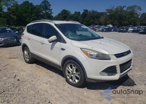 2014 Ford Escape Titanium z USA, uszkodzony, nr VIN 1FMCU0J92EUC43738